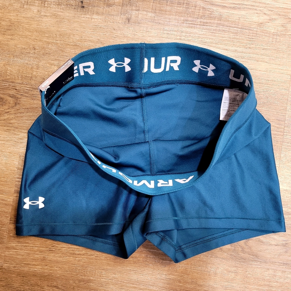 Women's HeatGear® Under Armour Mid-Rise Shorty - Picture 8 of 9